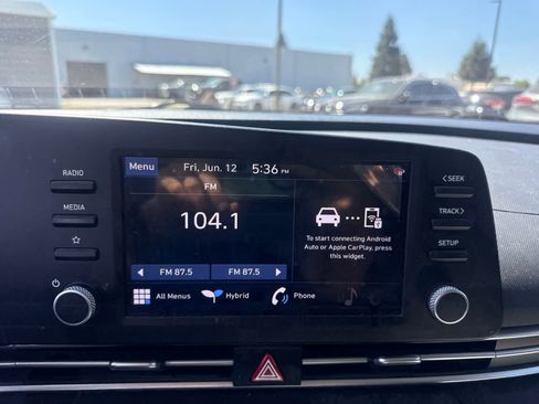 Used 2023 Hyundai Elantra Blue FWD image 22