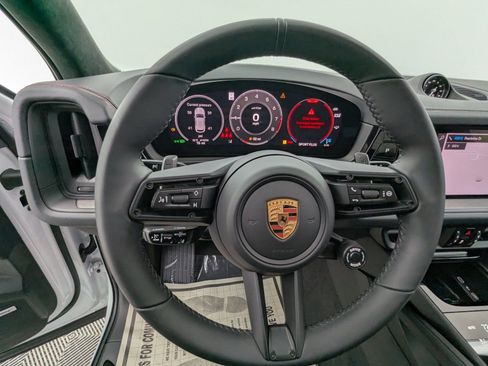 New 2026 Porsche Cayenne GTS image 14