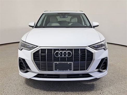 Used 2024 Audi Q3 2.0T Premium Plus image 2