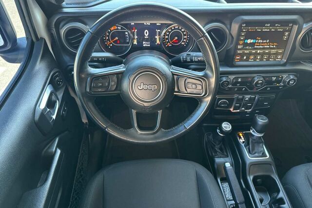 Used 2022 Jeep Wrangler Unlimited Sport AWD/4WD image 11
