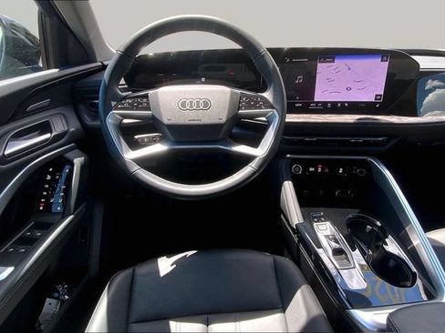 Used 2025 Audi Q5 Premium Plus AWD/4WD image 5