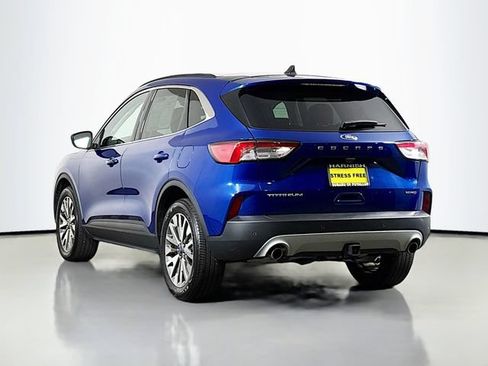 Used 2022 Ford Escape Titanium w/ Class II Trailer Tow Package AWD/4WD image 5