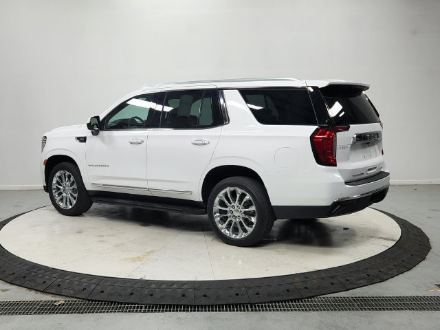 Used 2023 GMC Yukon SLT RWD image 6