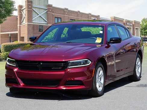 Used 2023 Dodge Charger SXT RWD image 4