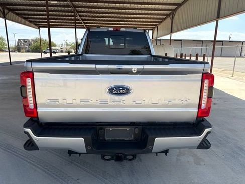 Used 2023 Ford F350 Lariat w/ Lariat Ultimate Package AWD/4WD image 7