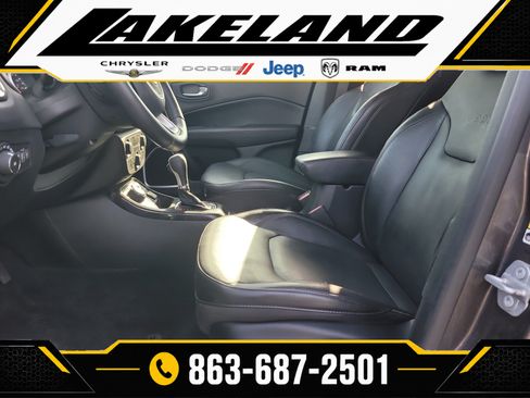 Used 2018 Jeep Compass Limited w/ Navigation Group AWD/4WD image 16