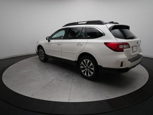 Used 2016 Subaru Outback 2.5i Limited image 11