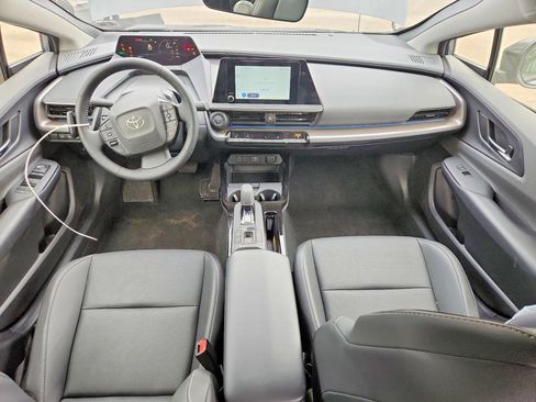 Used 2026 Toyota Prius XLE FWD image 7