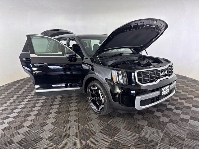 Certified 2025 Kia Telluride S FWD image 14