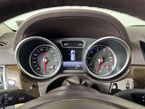 Used 2017 Mercedes-Benz GLS 450 4MATIC image 3