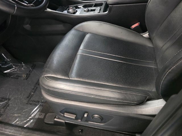Used 2023 Kia Sorento EX FWD image 25