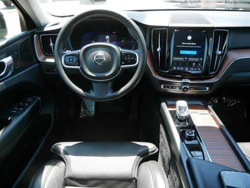 Certified 2024 Volvo XC60 T8 Ultimate w/ Protection Package Premier AWD/4WD image 12