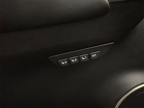 Used 2015 Lexus NX 300h AWD image 12