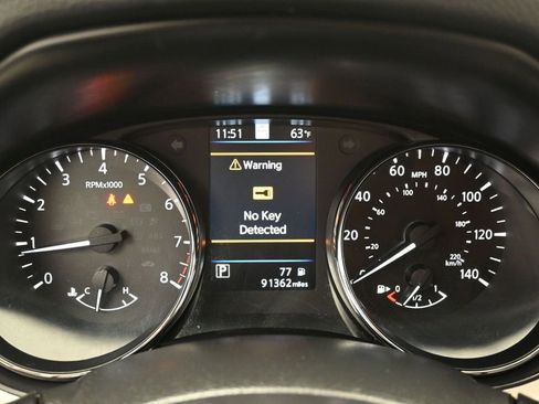 Used 2022 Nissan Rogue Sport SL w/ Premium Package FWD image 14