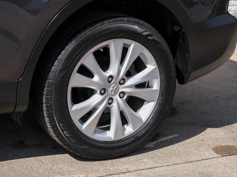 Used 2015 Toyota RAV4 Limited FWD image 57