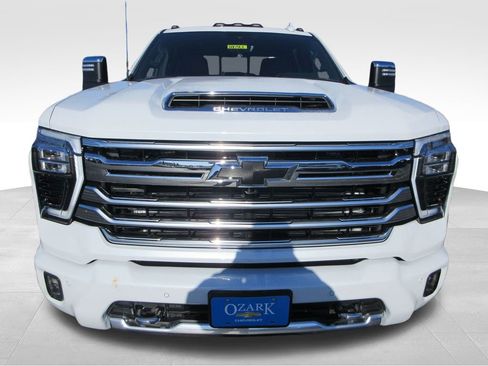 New 2026 Chevrolet Silverado 3500 High Country w/ High Country Premium Package image 8