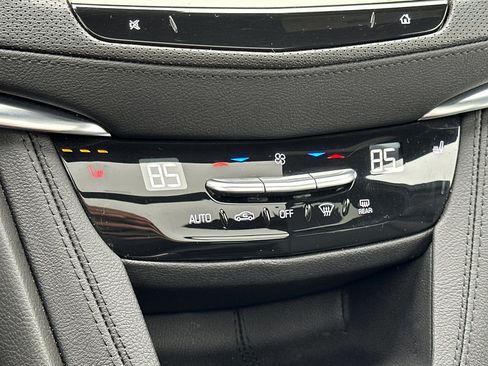 Certified 2025 Cadillac XT5 Premium Luxury image 21