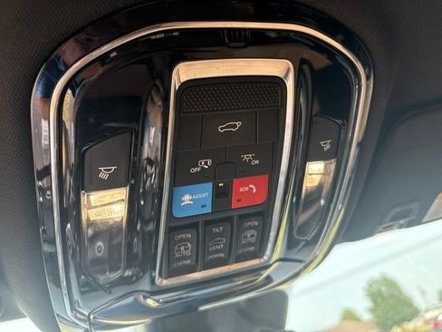 Used 2023 Jeep Grand Cherokee L Summit w/ Advanced Protech Group IV AWD/4WD image 13
