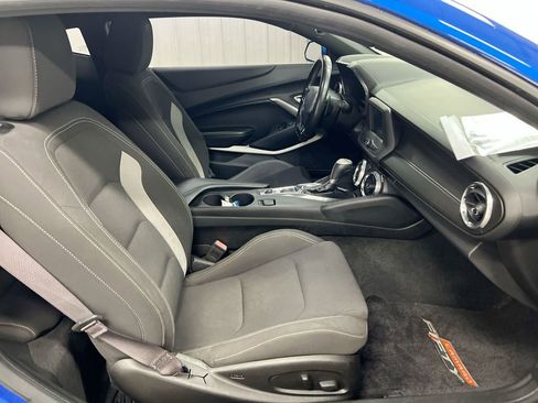 Used 2017 Chevrolet Camaro LT image 21