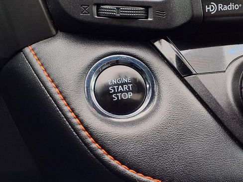 Used 2016 Toyota RAV4 SE image 27