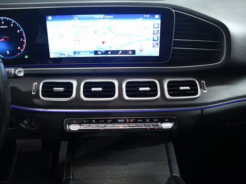 Used 2021 Mercedes-Benz GLE 350 4MATIC w/ Premium Package image 21