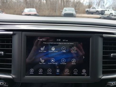 Used 2020 Chrysler Pacifica Touring-L image 20