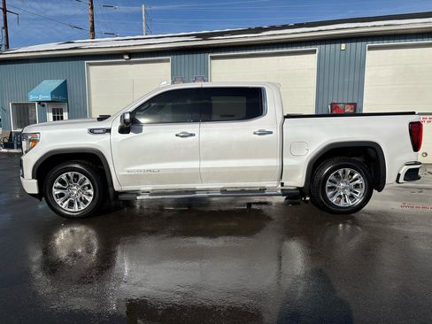 Used 2022 GMC Sierra 1500 Denali w/ Driver Alert Package II image 2
