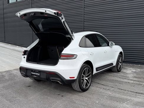 New 2026 Porsche Macan image 34