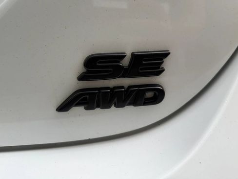 Used 2021 Toyota Camry SE w/ Cold Weather Package AWD/4WD image 39