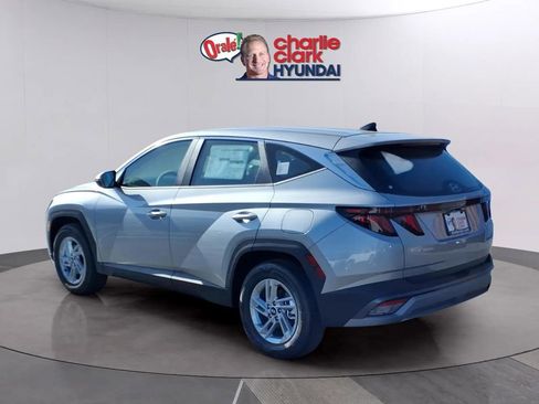 New 2026 Hyundai Tucson SE FWD image 3