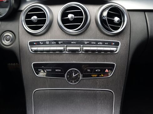 Used 2020 Mercedes-Benz C 300 4MATIC Sedan image 29
