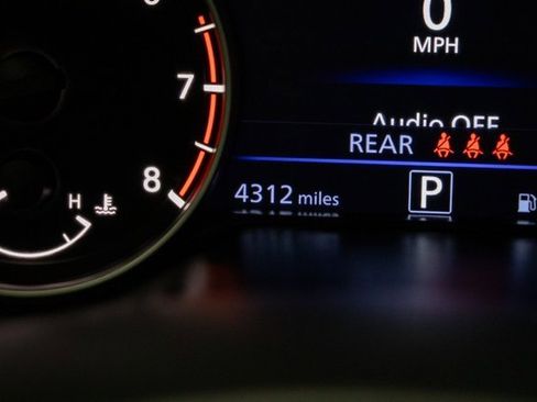 Used 2025 Nissan Altima 2.5 SV w/ SV Special Edition Package image 32