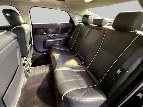 Used 2014 Jaguar XJ L Portfolio AWD/4WD image 20