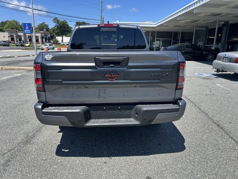 Used 2025 Nissan Frontier Pro-X RWD image 6