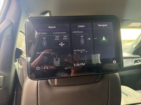 Used 2021 Chevrolet Tahoe Z71 w/ Rear Media and Nav Package image 14