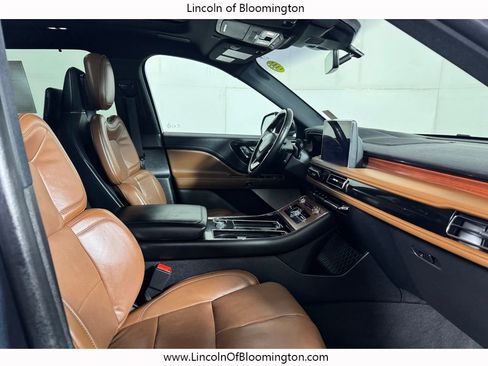 Certified 2023 Lincoln Aviator Grand Touring w/ Equipment Group 301A AWD/4WD image 18