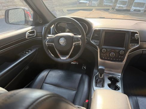 Used 2018 Jeep Grand Cherokee Limited RWD image 12