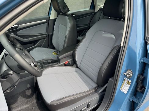 New 2025 Volkswagen Jetta SE image 20