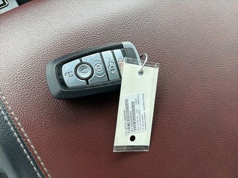 Used 2022 Ford F150 Lariat w/ Equipment Group 502A High image 29