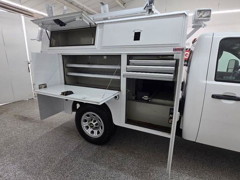 Used 2014 Chevrolet Silverado 3500 W/T RWD image 12