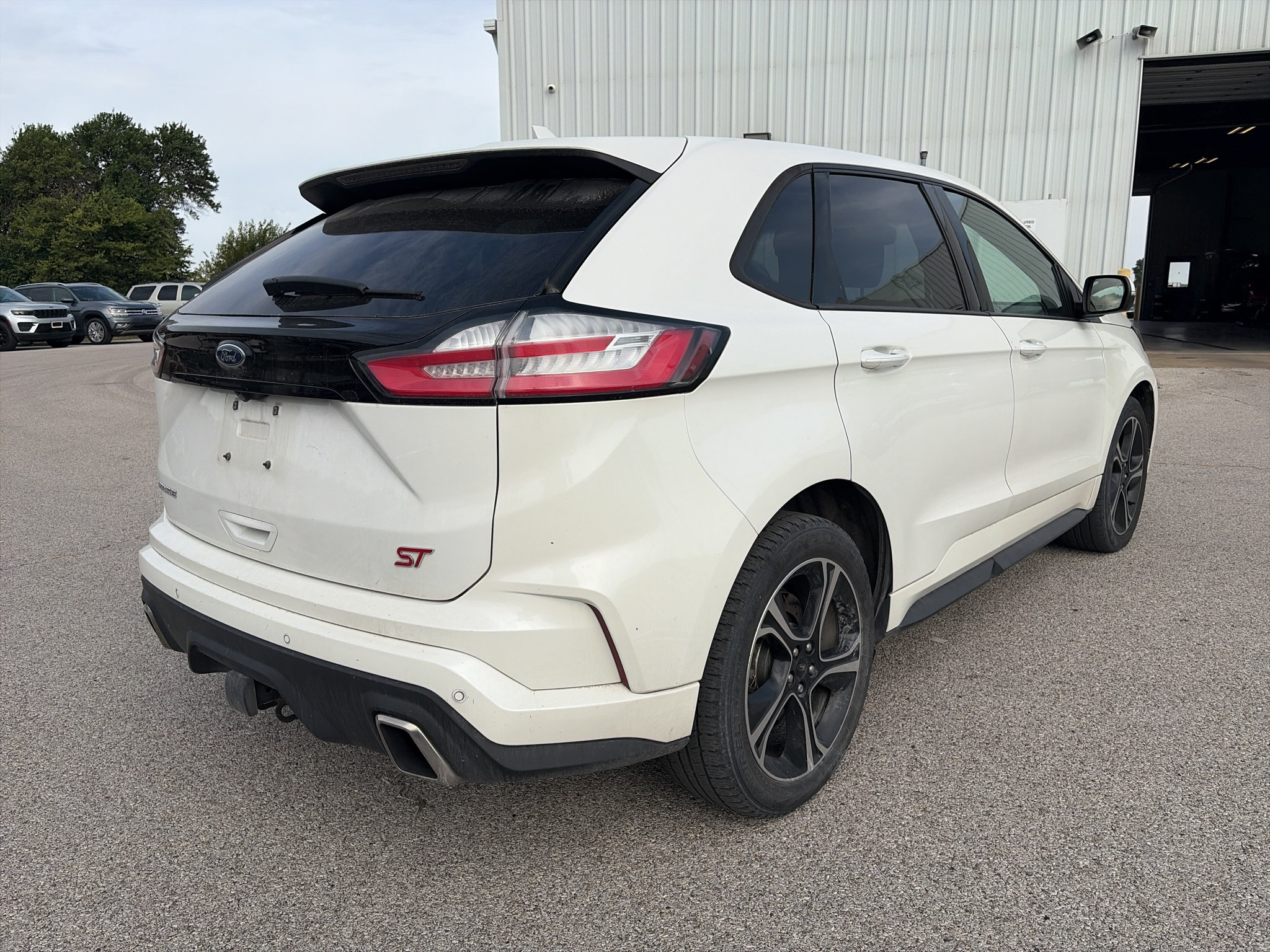 Used 2020 Ford Edge ST w/ Cold Weather Package AWD/4WD image 3