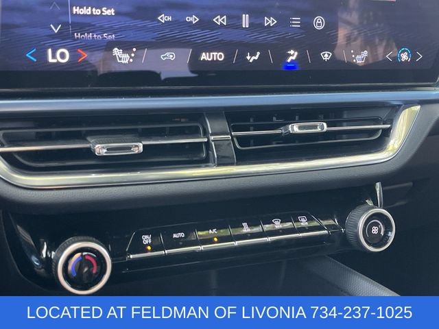 Certified 2024 Chevrolet Equinox EV LT FWD image 16