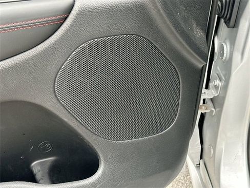 Used 2025 Dodge Durango R/T image 18