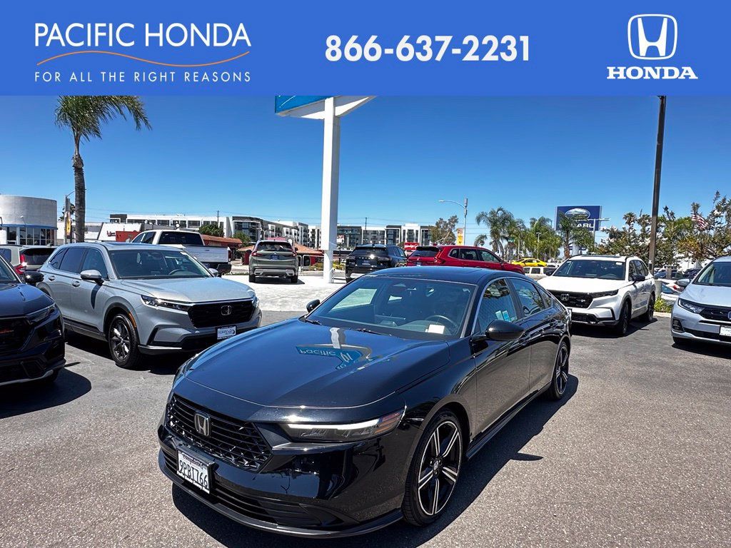 Used 2024 Honda Accord Sport image 1