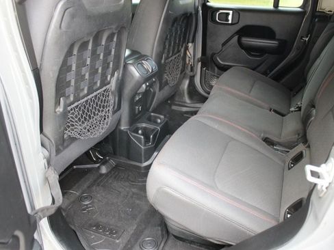 Used 2021 Jeep Gladiator Rubicon AWD/4WD image 27