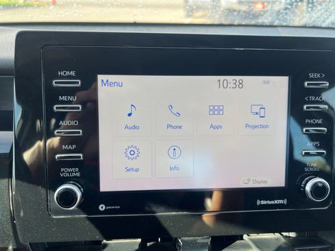 Used 2022 Toyota Camry SE image 21