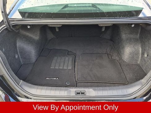 Used 2025 Nissan Altima 2.5 SV FWD image 28