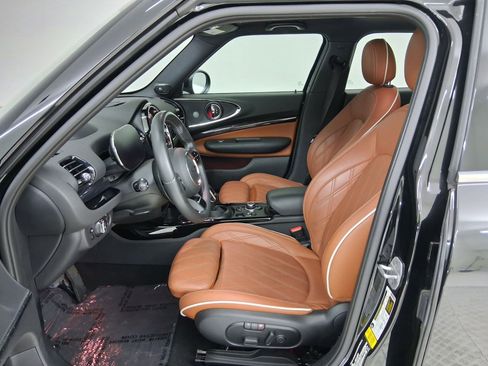 Certified 2024 MINI Cooper Clubman S FWD image 3