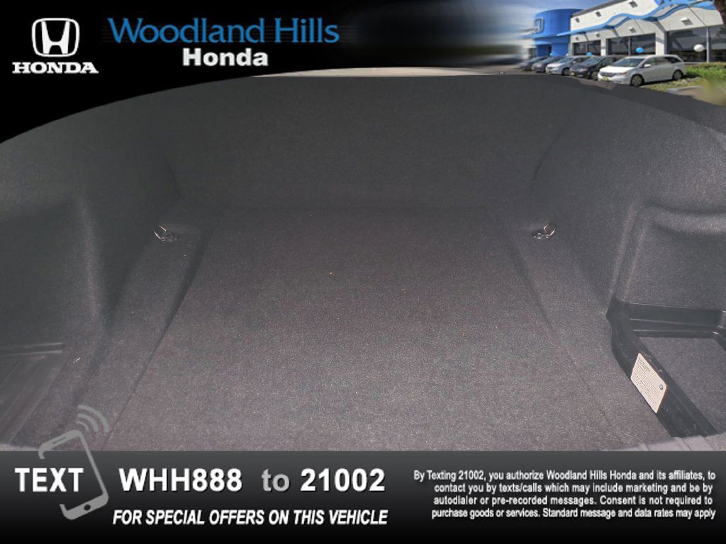 Used 2018 BMW 320i Sedan RWD image 21