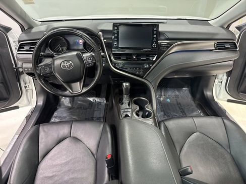 Used 2022 Toyota Camry XSE image 14